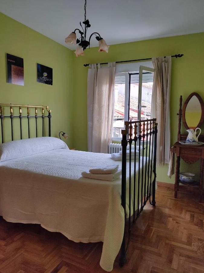 Ferienwohnung Casa Ruben Dario Villarejo del Valle Exterior foto